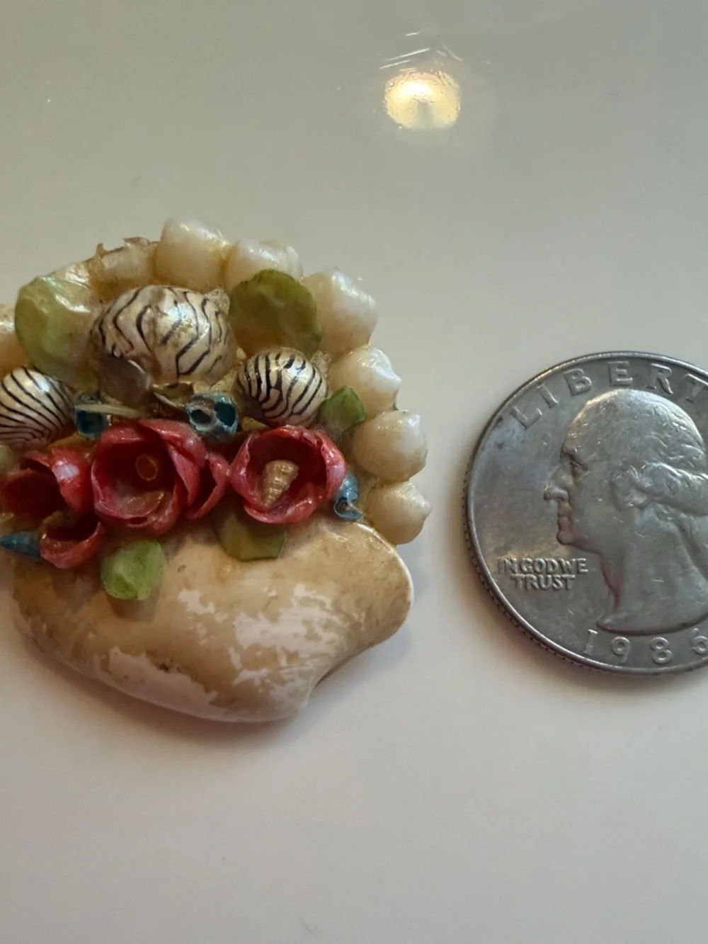 VTG Floral Shell Brooch - Sailor'sValentine